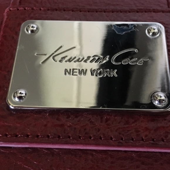 Beautiful Kenneth Cole red leather bag! - Picture 5 of 9